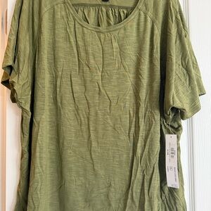 Tribal Olive Short Sleeve Women's Tee